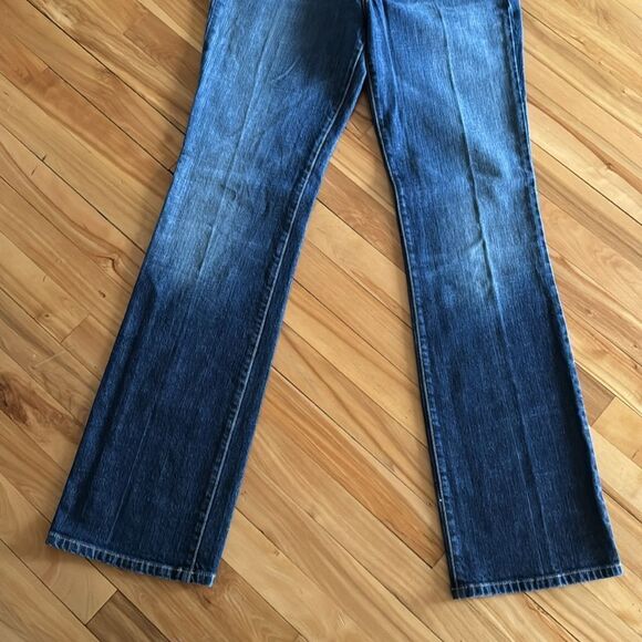 David Kahn Jeanswear medium wash 5-pocket bootcut jeans. Size 10. - Picture 2 of 6